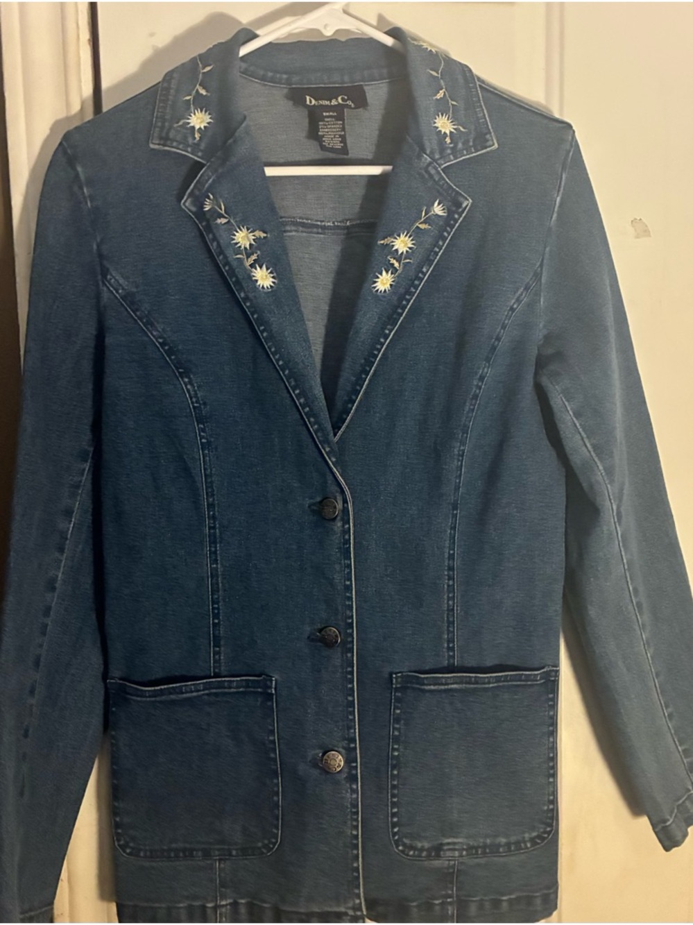 Denim&Co Embroidered Dark Blue Jean Jacket size small
